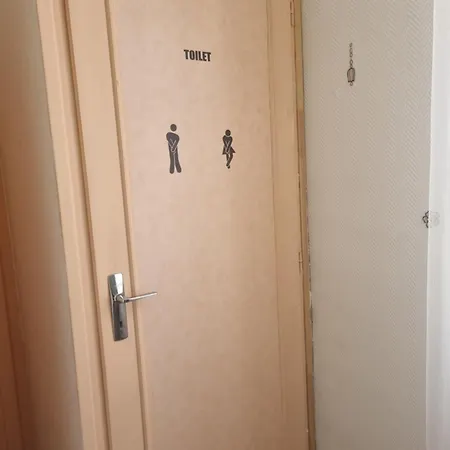 Au 1er étage Avec Communs Habitación en casa particular *