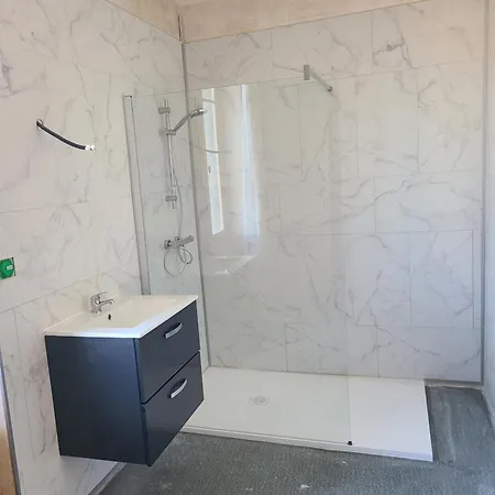 Au 1er Etage Avec Communs ホームステイ